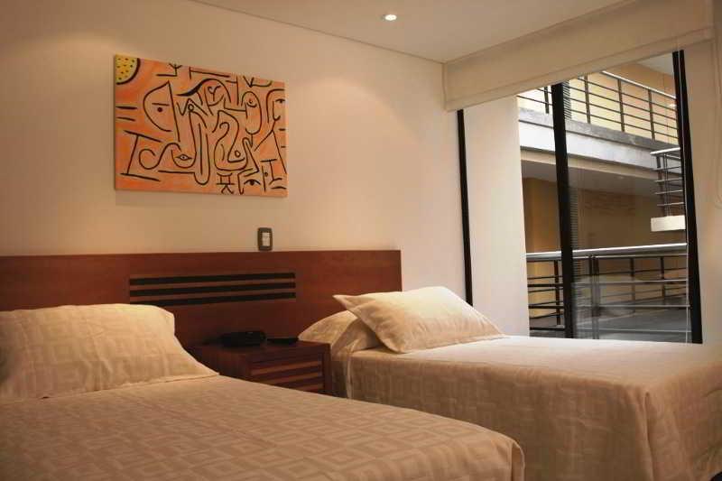 Travelers Obelisco Apartamentos Bogota Exterior photo